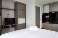 Common Space Compact and Cozy Studio Apartment at Taman Melati Surabaya By Travelio