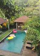 SWIMMING_POOL The Kanjeng Suites Batubelig