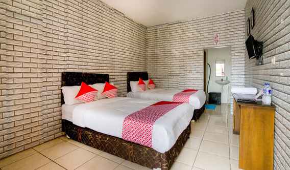 Bedroom 2 EXPRESS O 90954 Penginapan Daun Salam