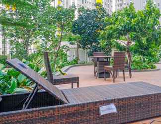 Bên ngoài 2 Cozy and Modern Studio at Springlake Summarecon Bekasi Apartment By Travelio