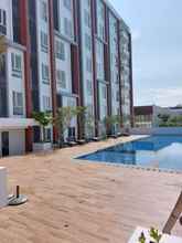 Kolam Renang 4 Barsa City Apartment by Edelweis