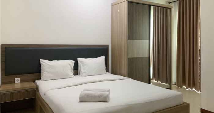 Bedroom Comfy and Spacious 2BR Apartment Green Bay Condominium By Travelio