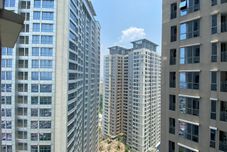 Exterior Comfort 1BR Apartment at The Mansion Kemayoran By Travelio