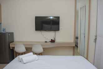 Common Space 4 Fully Furnished with Comfortable Design Studio Apartment at Menteng Park By Travelio