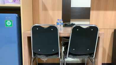 Ruang untuk Umum 4 Comfort and Nice 1BR at Sky Terrace Apartment By Travelio