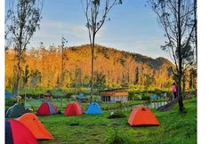 Common Space 5 Camping Rancaupas by Jo Adventure