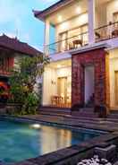 SWIMMING_POOL Suweta Homestay by Supala