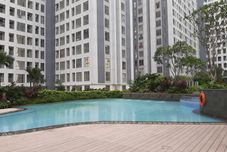 Kolam Renang Comfort 2BR at M-Town Residence Apartment By Travelio