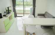 Common Space 3 Fully Furnished with Modern Design 2BR Apartment at Sky House BSD By Travelio