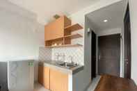 Common Space Relaxing and Bright 2BR at Mekarwangi Square Bandung By Travelio