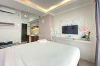 Lobi Gorgeous Studio Room Apartment at Grand Asia Afrika By Travelio