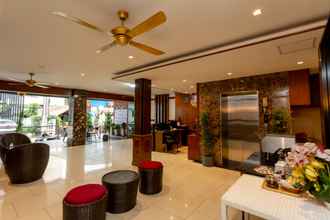 Lobi 4 Honey Inn Hotel 