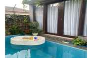 Swimming Pool 4 Zio Bungalow