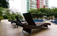 Bangunan 7 Elegant and Comfort 2BR at Woodland Park Residence Apartment By Travelio