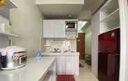 Ruang untuk Umum 4 Cozy 2BR Apartment at Pinewood Jatinangor By Travelio