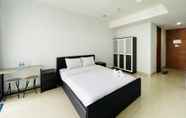 Kamar Tidur 6 Cozy Studio Room Apartment at Dago Suites By Travelio