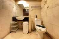 In-room Bathroom Spacious and Strategic 2BR at Apartment Braga City Walk By Travelio