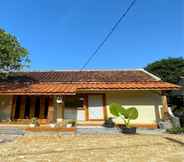 Exterior 6 Sadewa Homestay Batukaras