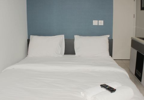 Bedroom Best Choice Studio Room at Apartment Springlake Summarecon Bekasi By Travelio