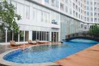 Lobi 3BR Elegant and Luxurious Apartment at Grand Sungkono Lagoon By Travelio