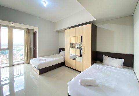 Kamar Tidur Spacious and Private Studio Room at Skyland City Jatinangor By Travelio