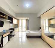 Common Space 2 Spacious and Private Studio Room at Skyland City Jatinangor By Travelio