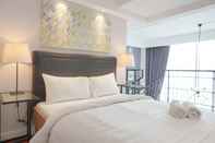 ห้องนอน Comfort and Warm 1BR at CityLofts Sudirman Apartment By Travelio