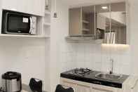 Common Space Cozy Stay 2BR at Apartment Springlake Summarecon Bekasi By Travelio