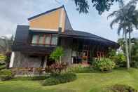 Luar Bangunan VILLA BUNGA A-SIXTEEN