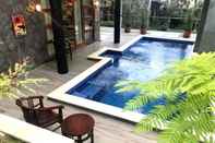 Swimming Pool VILLA BUNGA A-SIXTEEN