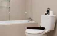 In-room Bathroom 5 Minimalist and Comfort Studio at Azalea Suites Apartment By Travelio