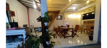 Lobby 5 Krui Penginapan Jokowi