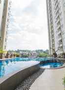 SWIMMING_POOL Spacious and Luxury 1BR Apartment at Parahyangan Residence Bandung By Travelio