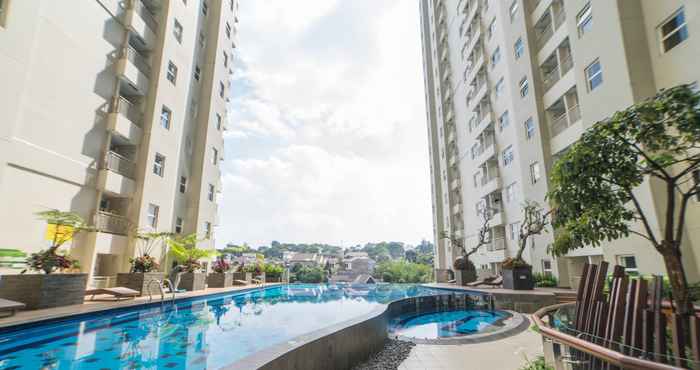 Swimming Pool Spacious and Luxury 1BR Apartment at Parahyangan Residence Bandung By Travelio