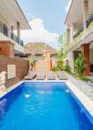 SWIMMING_POOL Komala Homestay by ecommerceloka