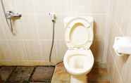 Toilet Kamar 5 Villa Anthurium 1BR Rumah Gadog 