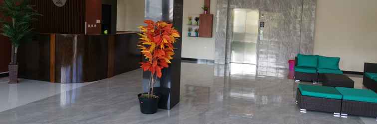 Lobby Hotel Palm Bajo