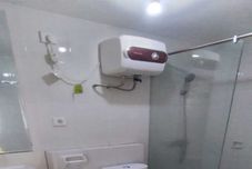 객실 내 욕실 Newton Apartement By Amanah