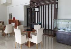 로비 3 Newton Apartement By Amanah