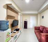 Common Space 3 Deluxe 2BR at Apartment Parahyangan Residence By Travelio