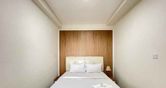 ห้องนอน Deluxe 2BR at Apartment Parahyangan Residence By Travelio