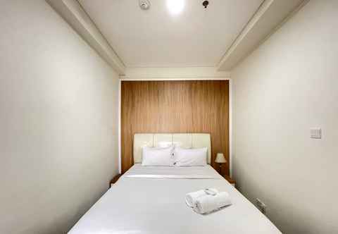 Bedroom Deluxe 2BR at Apartment Parahyangan Residence By Travelio