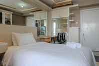 Bedroom Fancy and Nice Studio at Green Pramuka City Apartment By Travelio
