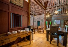 Lobby 3 Joglo Lesung Heritage Cottage