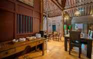 Lobby 3 Joglo Lesung Heritage Cottage