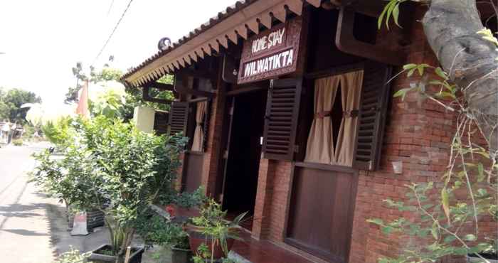 ภายนอกอาคาร Wilwatikta Homestay