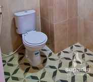 Toilet Kamar 6 Sapadia Villa Bukit Gibeon Sibisa