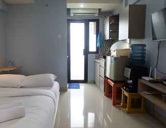 Bilik Tidur 2 Strategic and Nice Studio Kebagusan City Apartment By Travelio