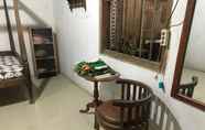 Sảnh chờ 4 Griya Lotus Homestay