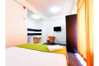 Kamar Tidur 4 Relax & Cozy Room at AWS Apartment by Rainbow